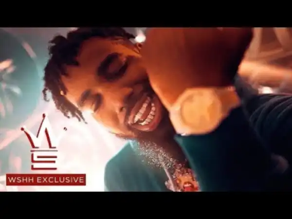 Blake – Hot Sauce